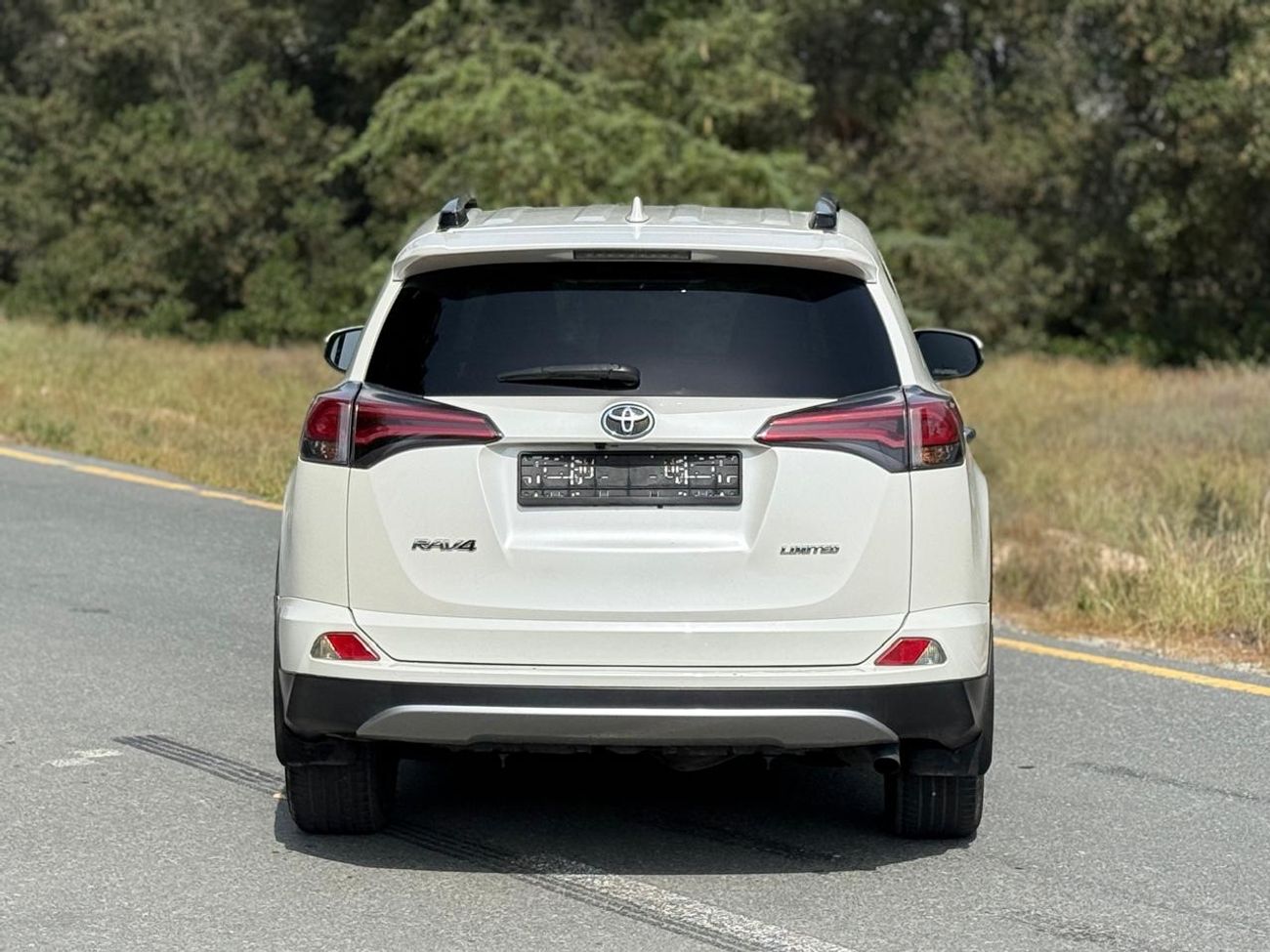 تويوتا راف ٤ Limited 2.5L