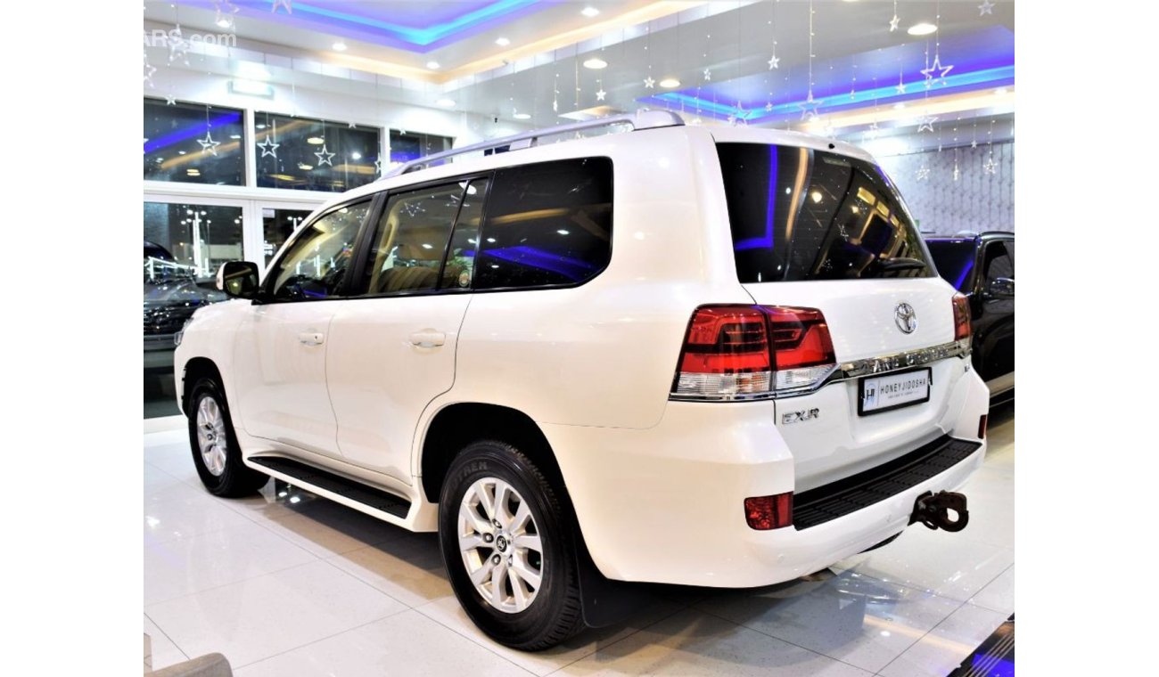 Toyota Land Cruiser ONLY 53000KM! With FULL SERVICE HISTORY!! AMAZING Land Cruiser E.X.R 2016 Model! White Color GCC Spe