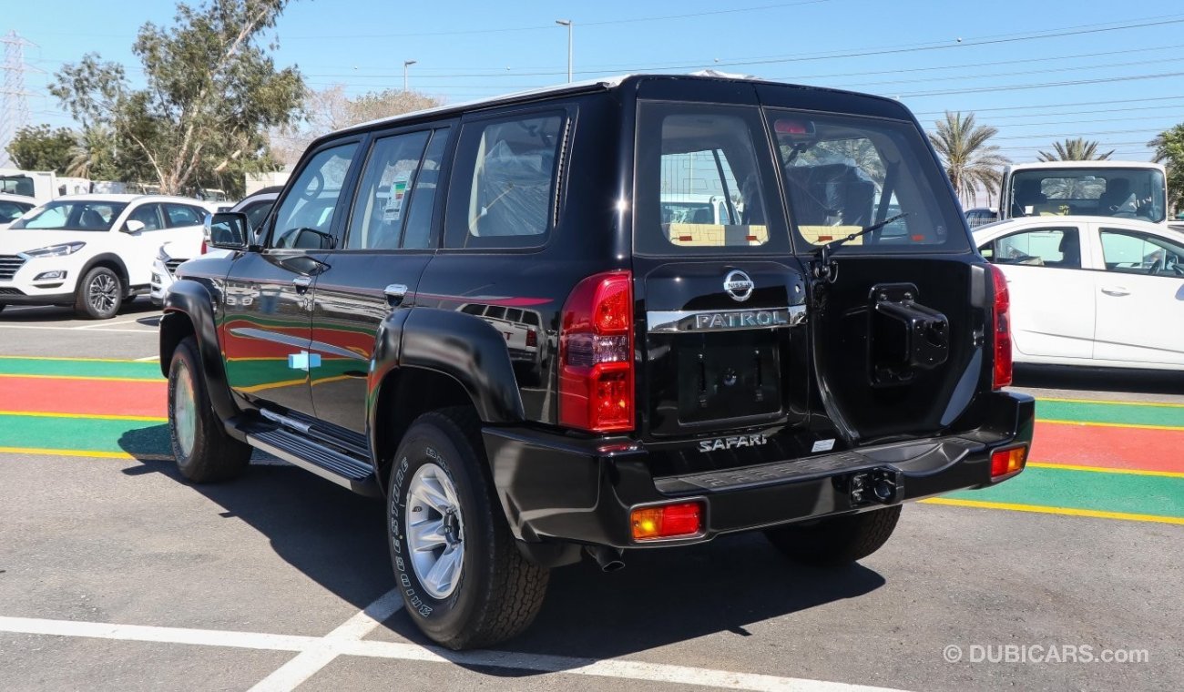 نيسان باترول سفاري NISSAN PETROL SAFARI