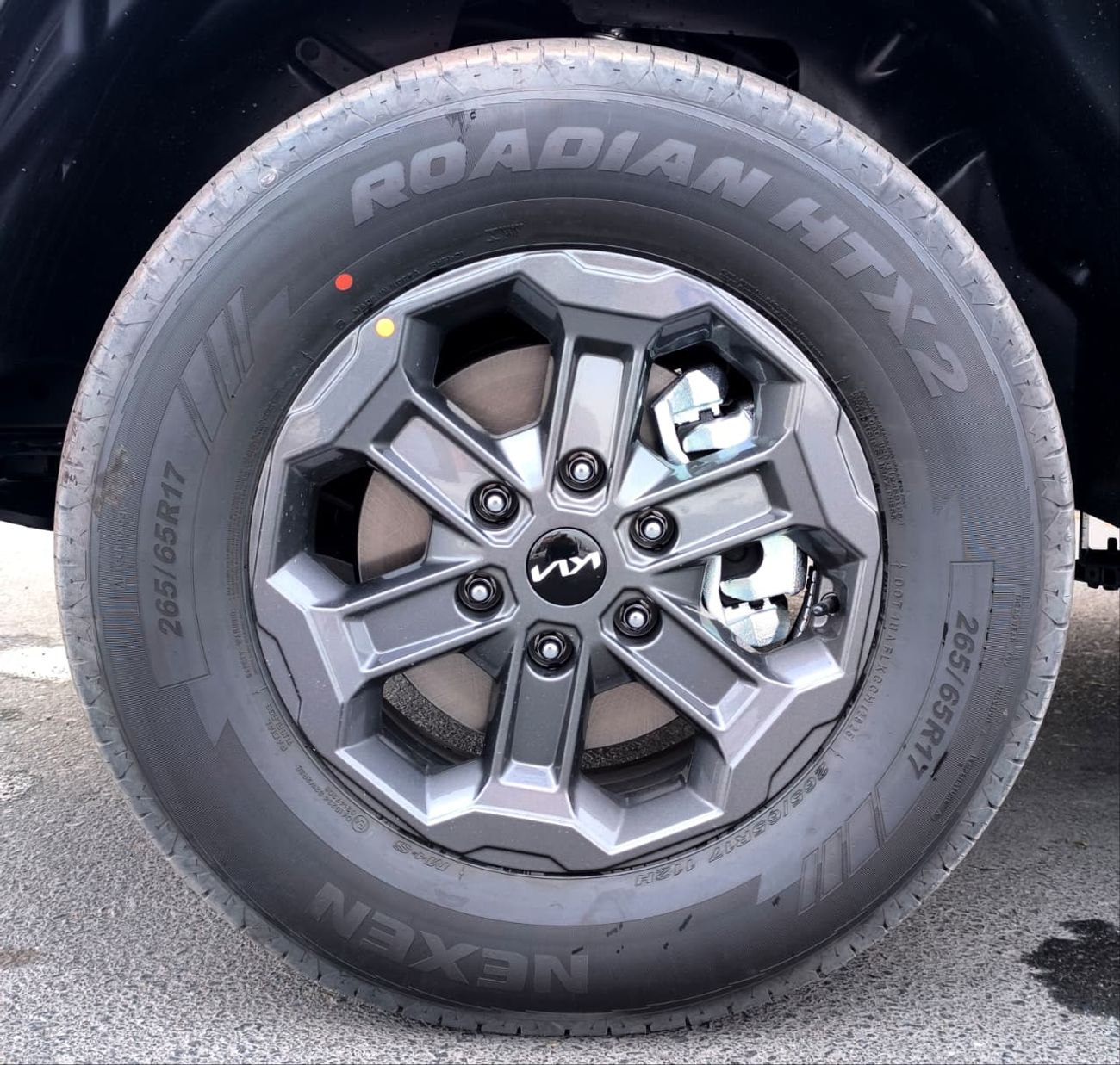 Kia Tasman Pick-up 2.5T 4WD Mid Option GCC Specs 2026 Model