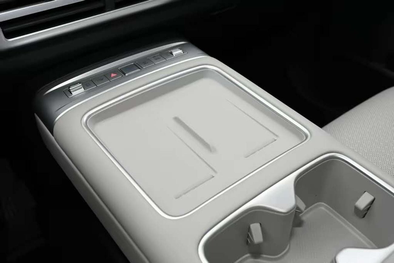 BYD Leopard Titanium 7 gold-white