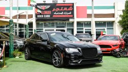 كرايسلر 300 3.6L V6 With SRT Hemi Badges /ضمان جير ماكنيه شاسي لا يوجد اي اعطال تسجيل السيارة مجانا