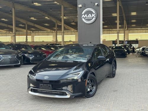 تويوتا برياس PLUG-IN HYBRID / 2.0L V4 /  1000KM RANGE / 72KM ON ELECTRIC ONLY/ RADAR / LINE ASSIST / BIG SCREEN