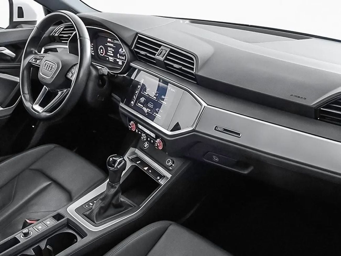 أودي Q3 35 TFSI 1.4L
