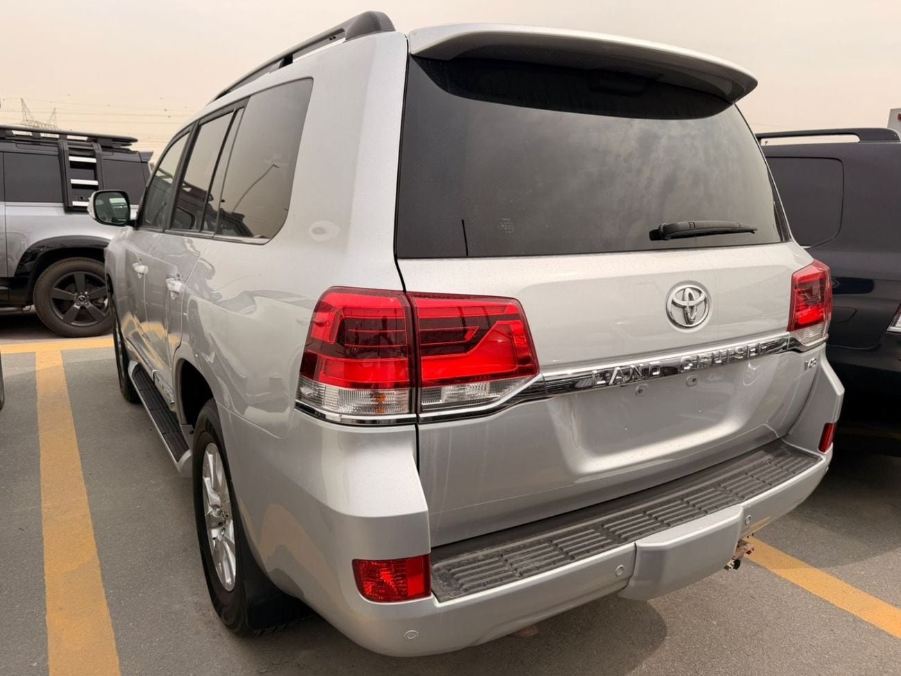 تويوتا لاند كروزر