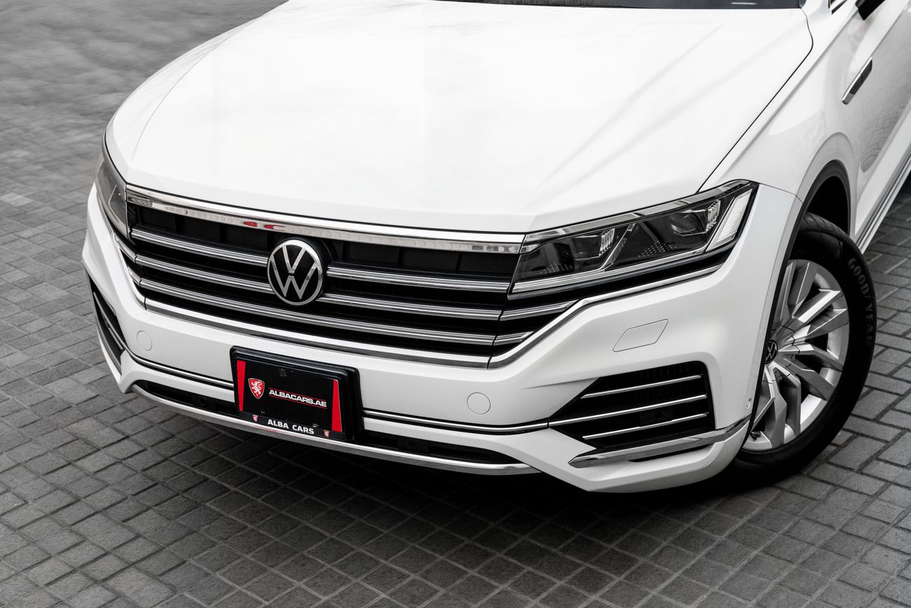 Volkswagen Touareg Touareg Atmosphere Highline | 2,742 P.M | 0% Downpayment | Low Kms | Warranty!