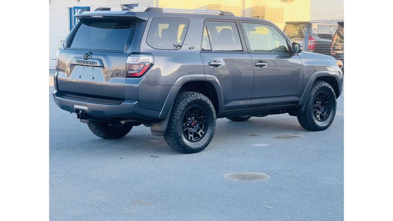 تويوتا Runner4 4x4 push start sunroof