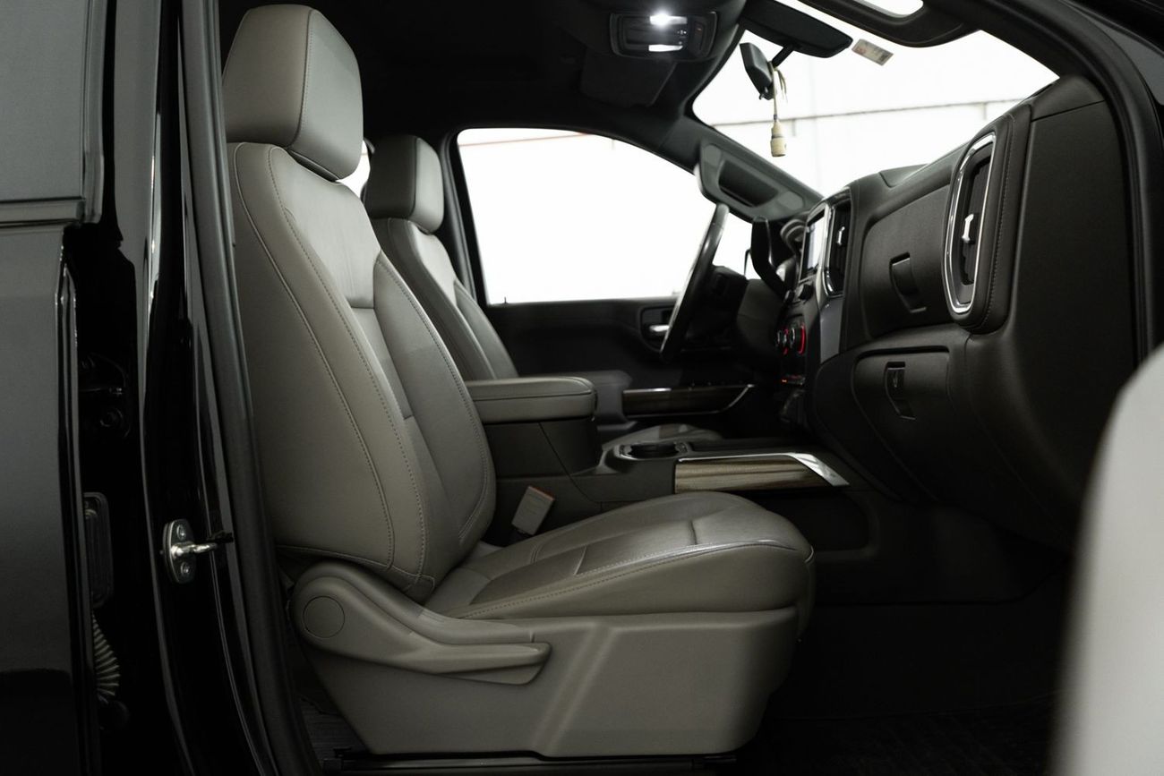 Chevrolet Silverado RST