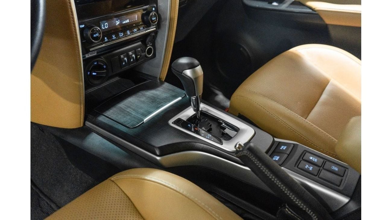 تويوتا فورتونر VXR