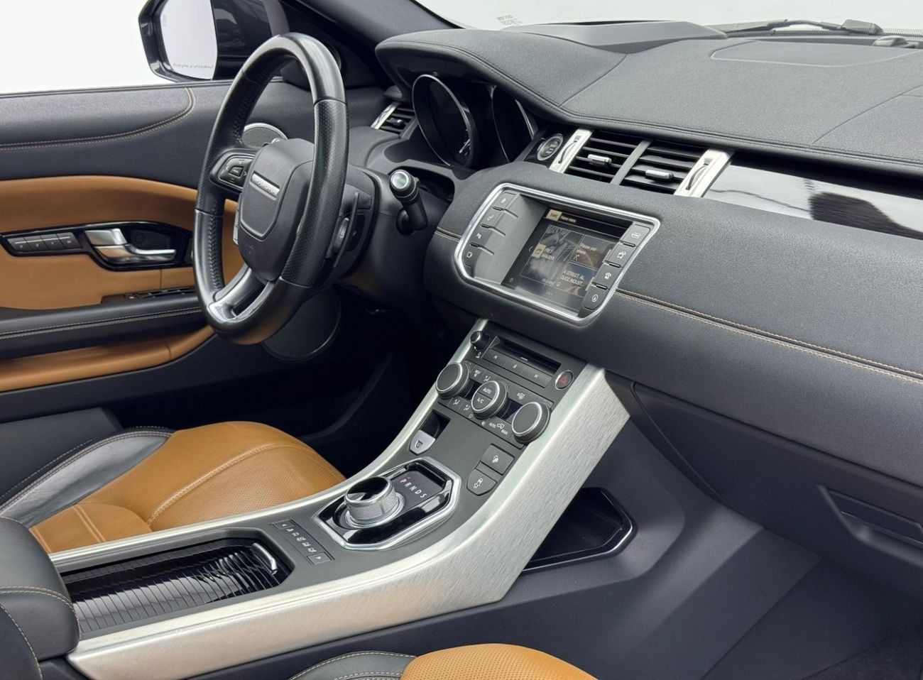 Land Rover Range Rover Evoque HSE Dynamic 2.0L (5 Door) 2016 Range Rover Evoque HSE Dynamic, Full Range Rover Service History, Exc