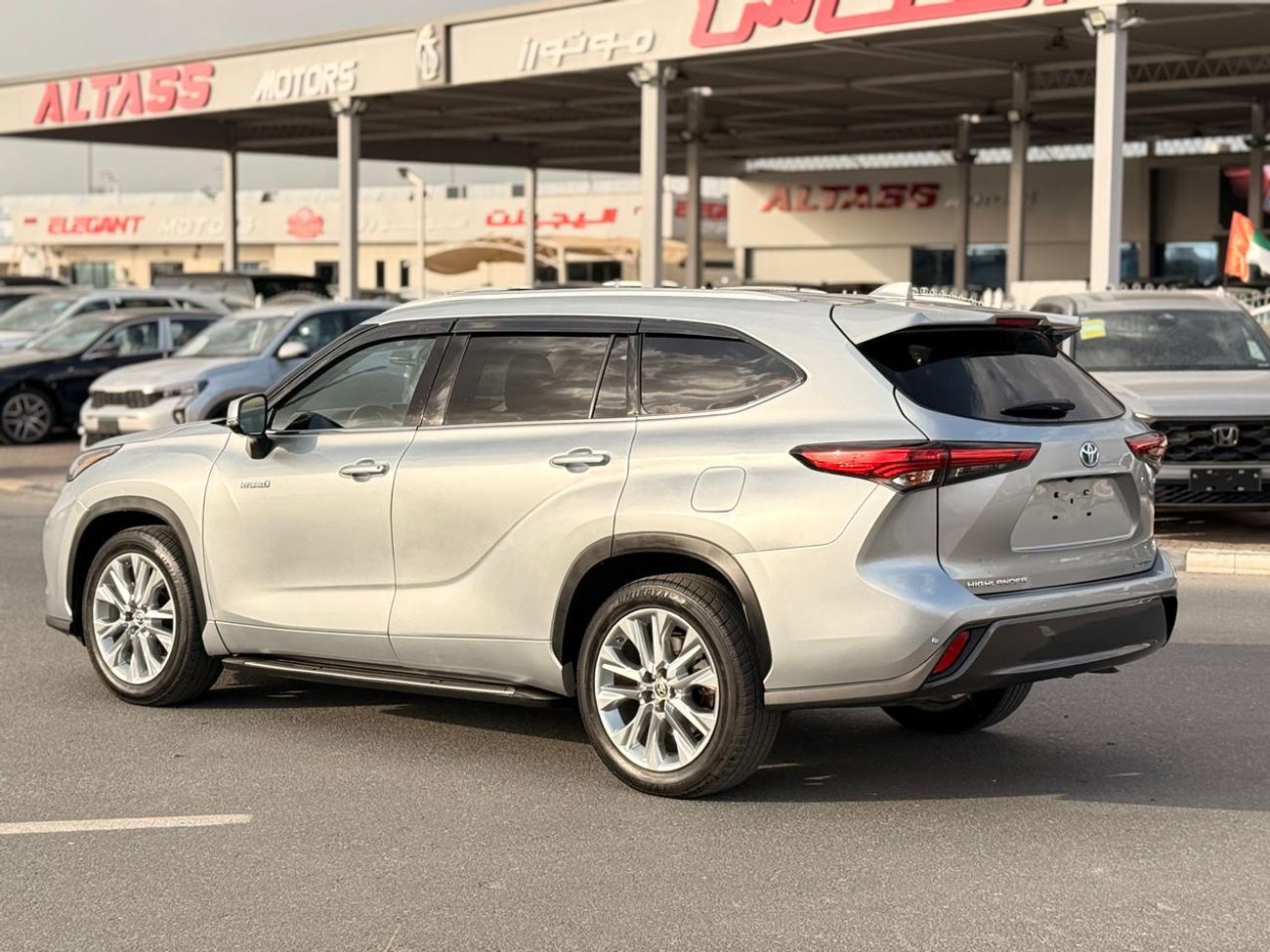 Toyota Highlander Limited 2.5L AWD