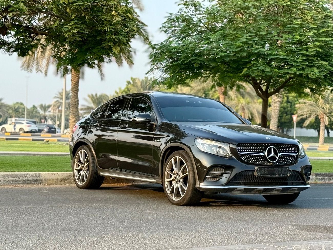 مرسيدس بنز GLC 43 MERCEDES GLC43 COUPE MODEL 2018 GCC SPACE FULL OPTION