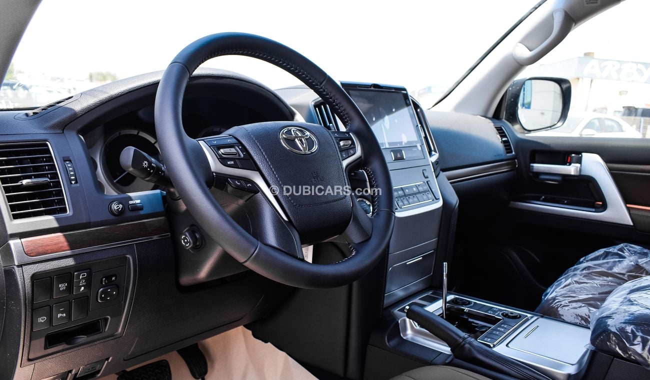 تويوتا لاند كروزر VXR