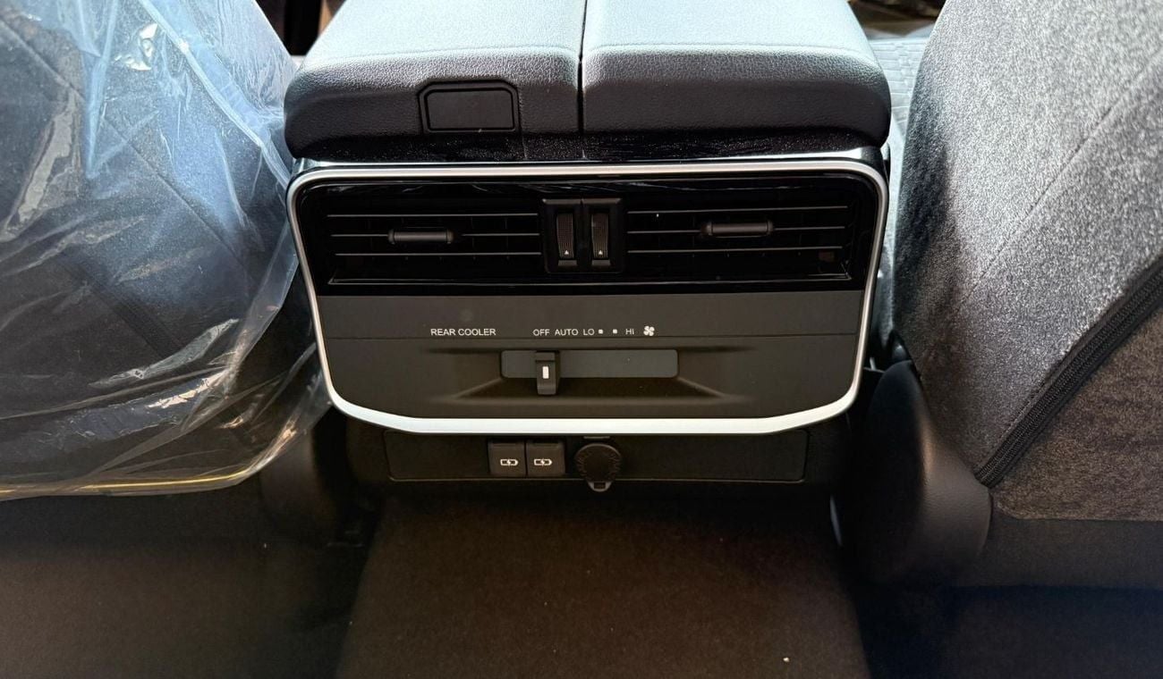 تويوتا لاند كروزر GXR 3.5L Toyota Land Cruiser GXR Twin Turbo 3.5L | 2024 | 0KM | GCC