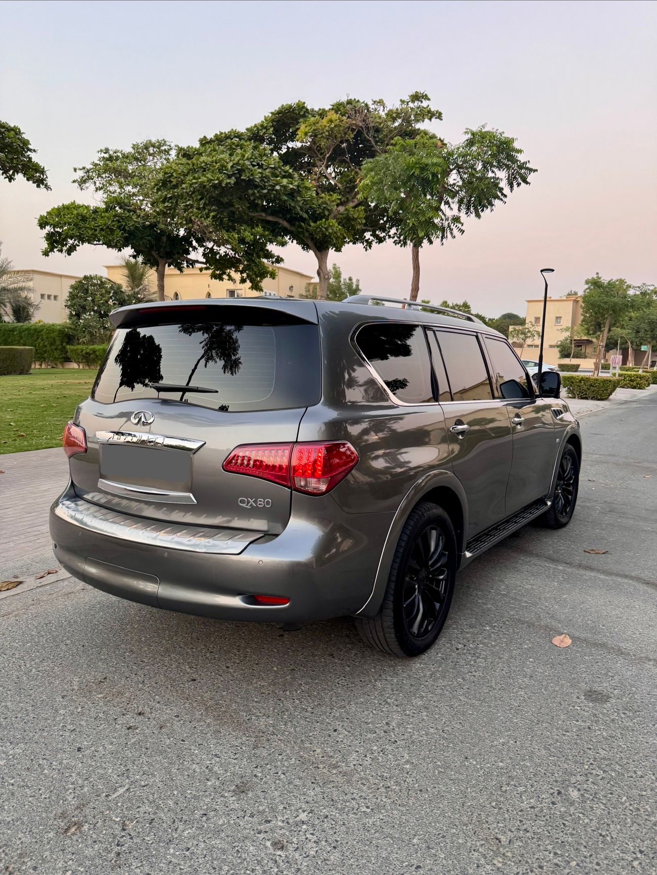 إنفينيتي QX80