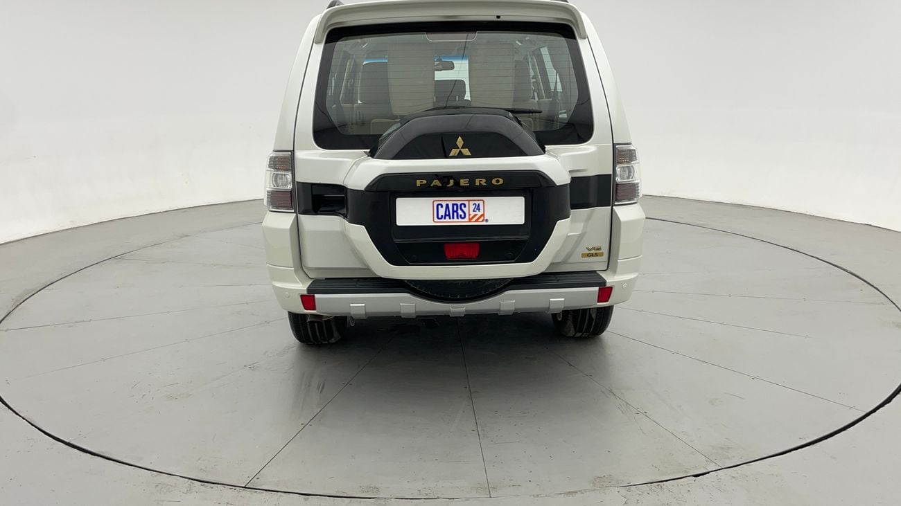 Mitsubishi Pajero GLS MIDLINE 3 | Zero Down Payment | Free Home Test Drive