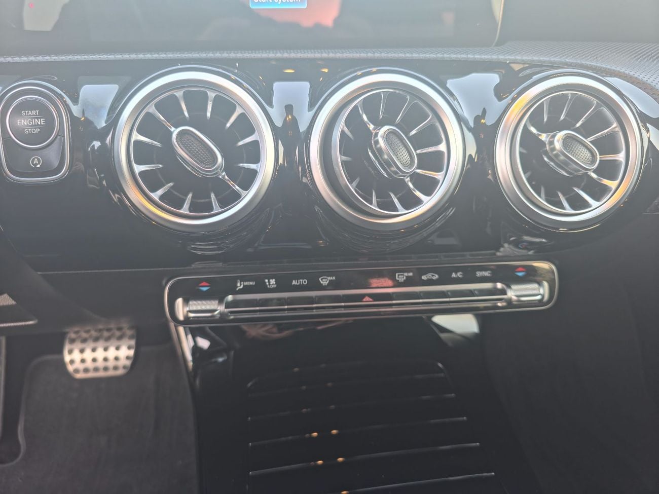 مرسيدس بنز A 200 AMG