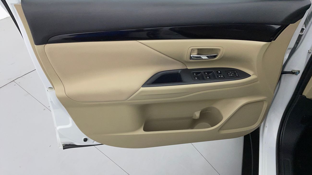 ميتسوبيشي آوتلاندر GLS MID 3 | بدون دفعة مقدمة | اختبار قيادة مجاني للمنزل