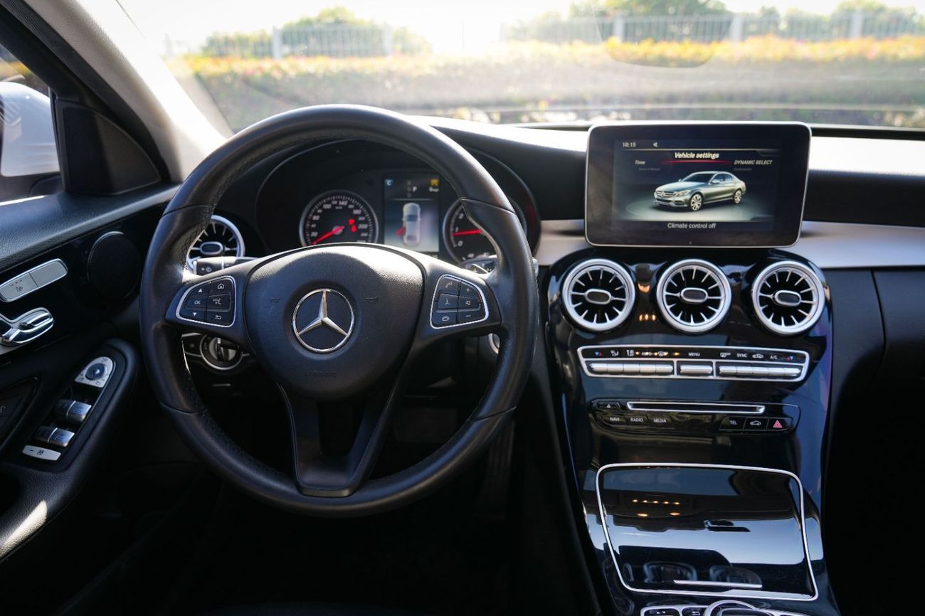 Mercedes-Benz C 200 2018!! KOREAN SPECS!! NO ACCIDENT!!