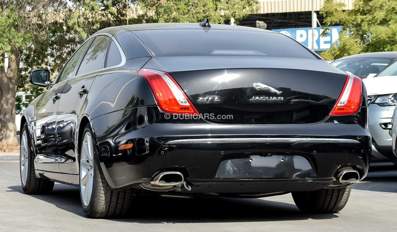 Jaguar XJ 2.0 GTDI Premium Luxury Right Hand Drive