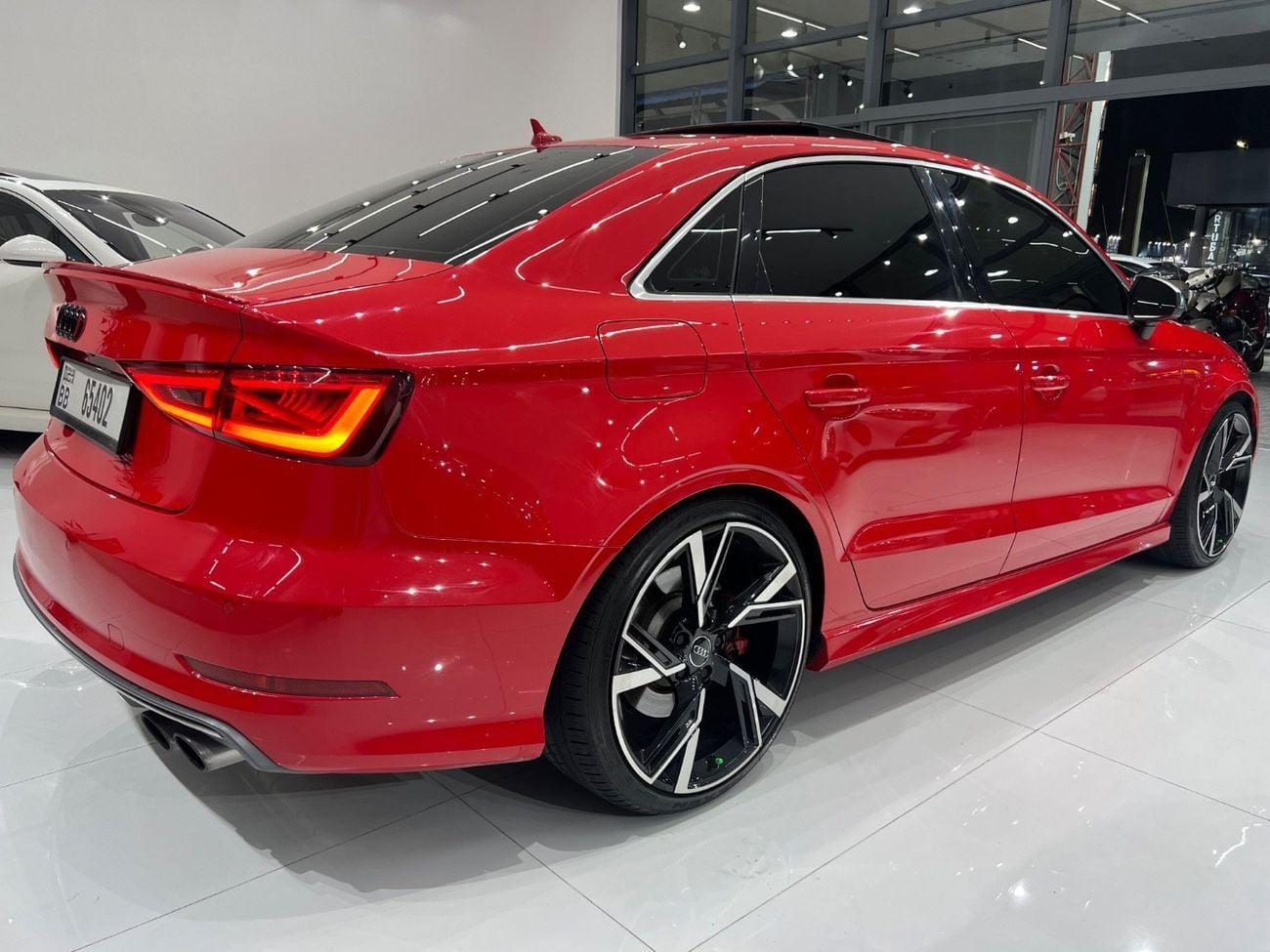 Audi S3 STD TFSI quattro 2.0L