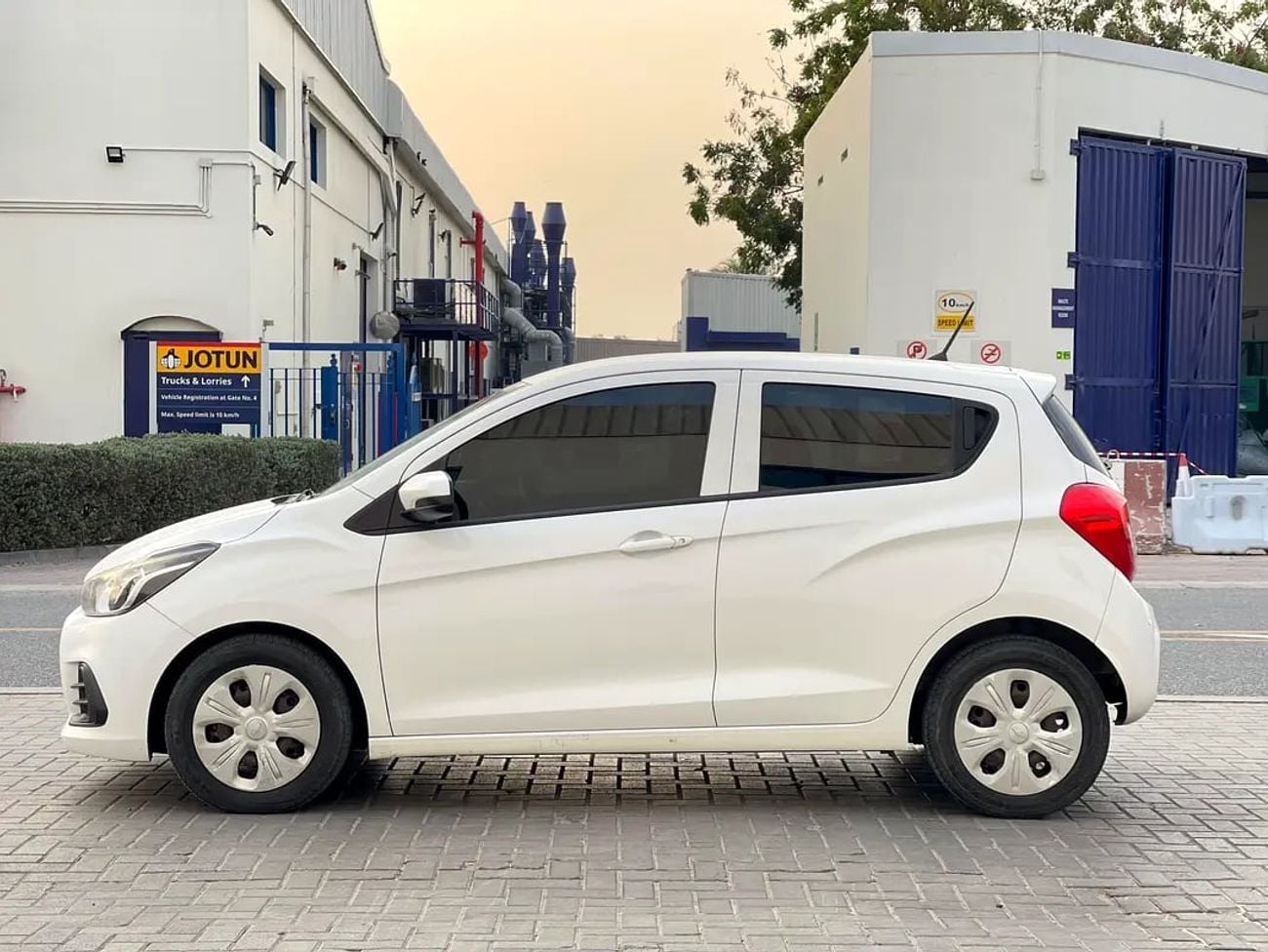 Chevrolet Spark LS 1.4L 416 P.M 0% DP | | | 1.4L 4-CYLINDERS | | GCC | WELL MAINTAINED