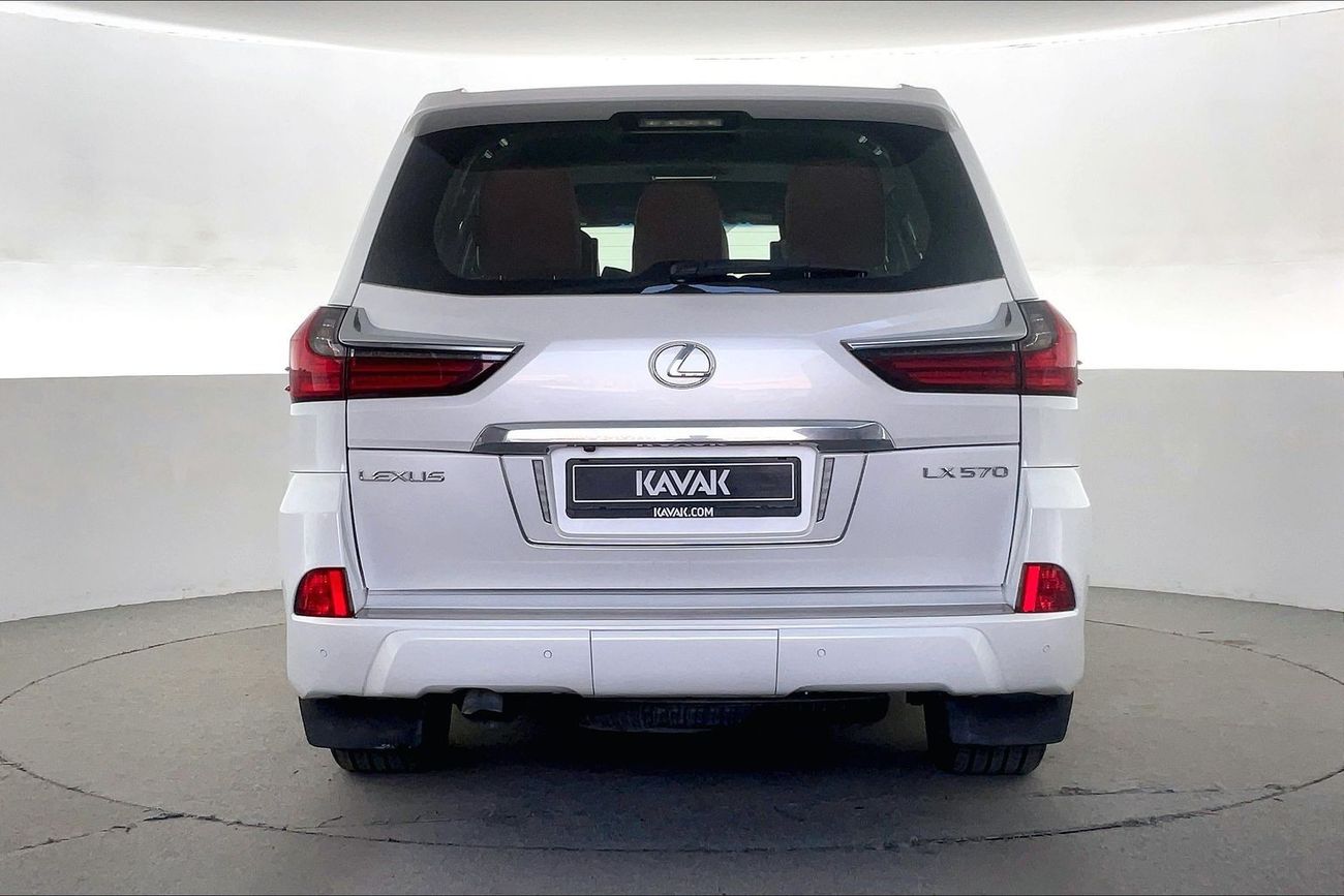 Lexus LX 570 Platinum | National Day Celebration | Guaranteed Warranty | 0 Down Payment