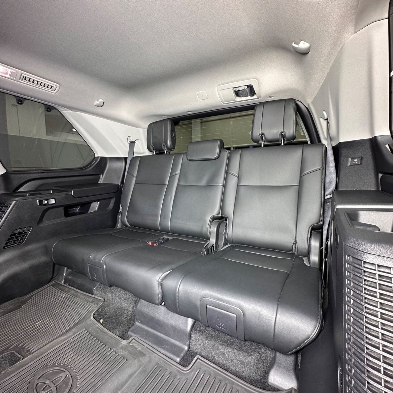 Toyota Sequoia Limited