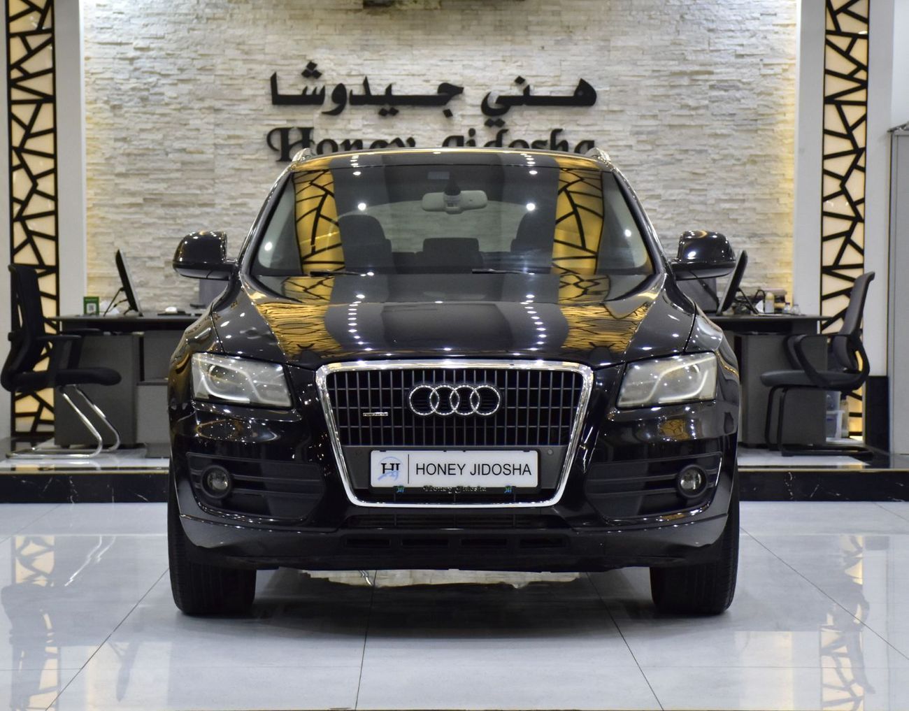 أودي Q5 EXCELLENT DEAL for our Audi Q5 ( 2012 Model ) in Black Color GCC Specs