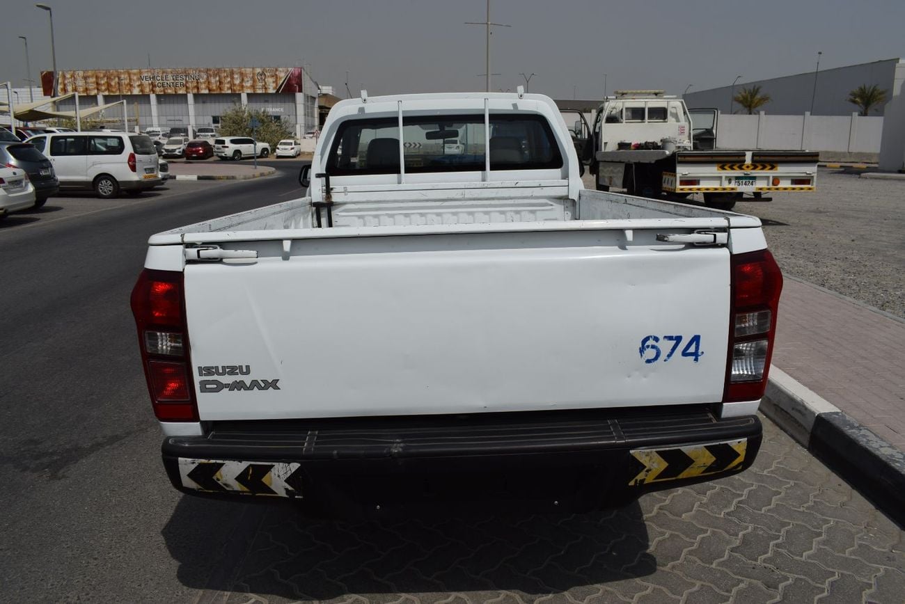 Isuzu D-MAX STD