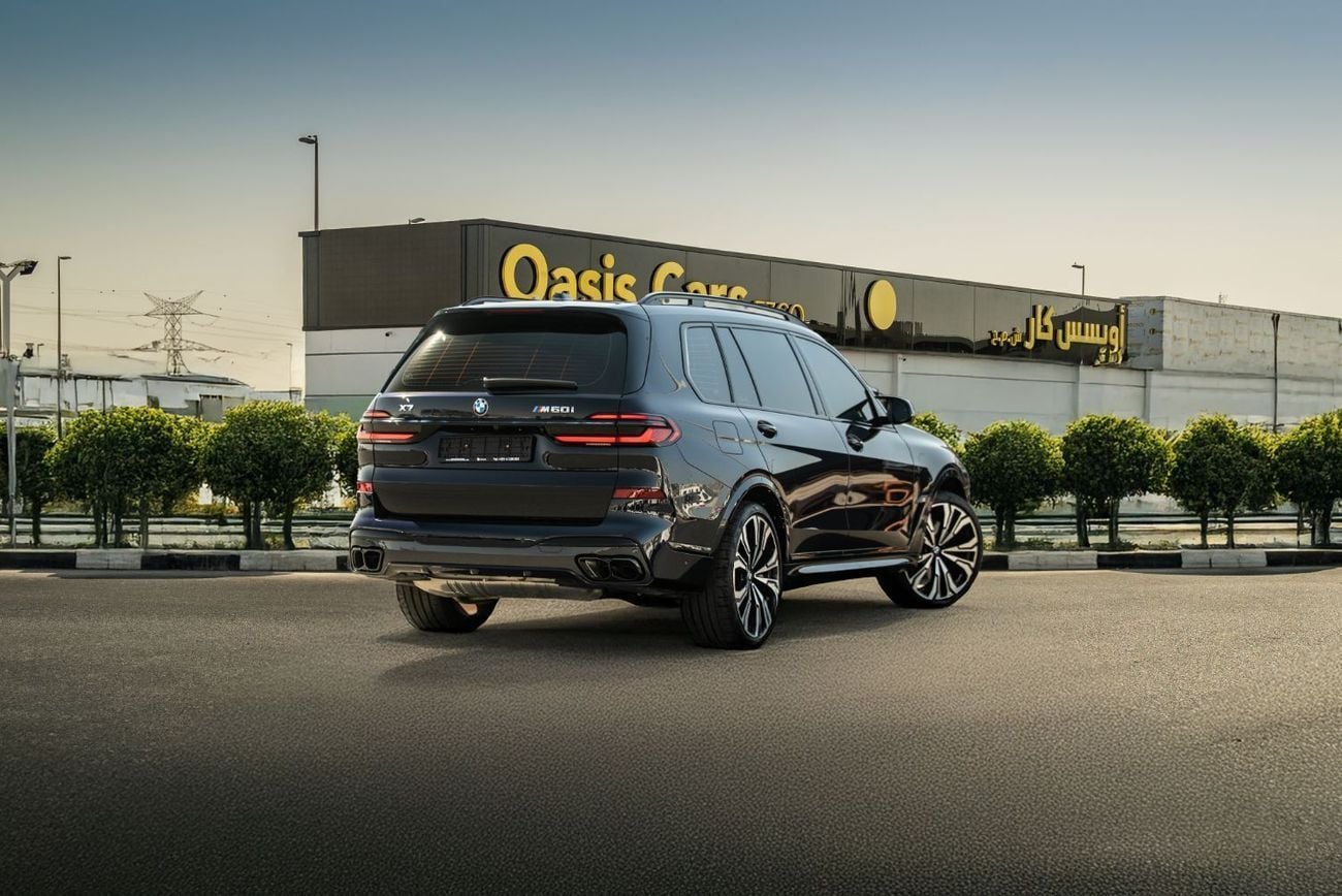 BMW X7 M60i XDRIVE (6 Seats) Agency Warranty Full Service History GCC 2024 Low Mileage 4.4L Twi