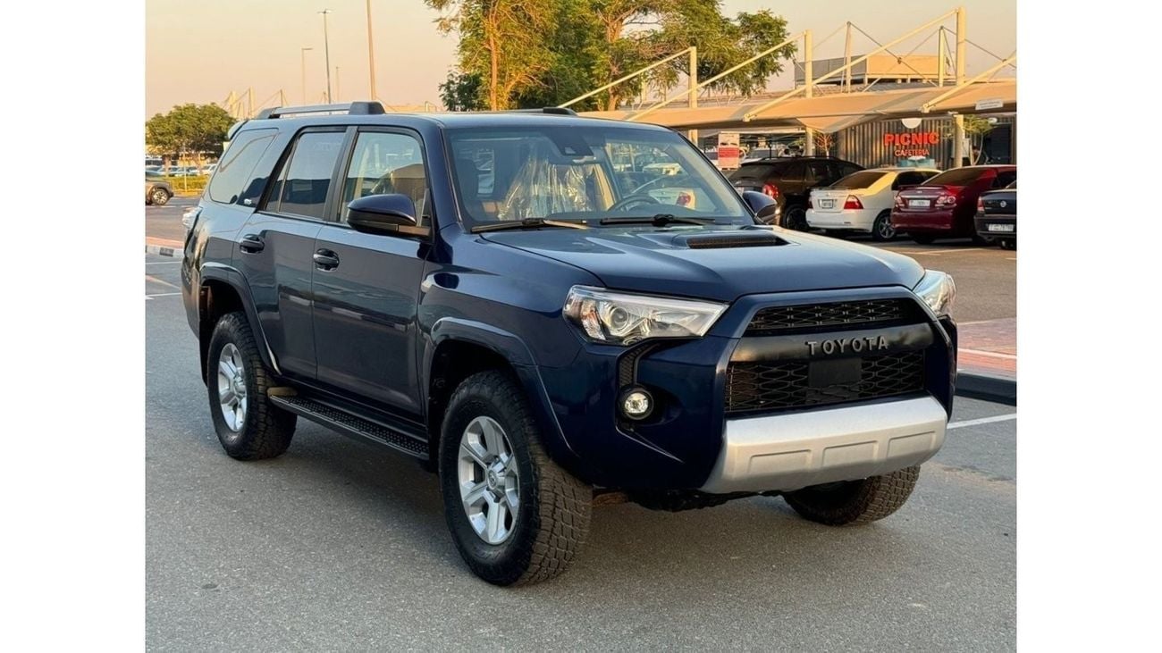 تويوتا Runner4 2021 SR5 PREMIUM LEATHER SEATS 4x4 USA IMPORTED