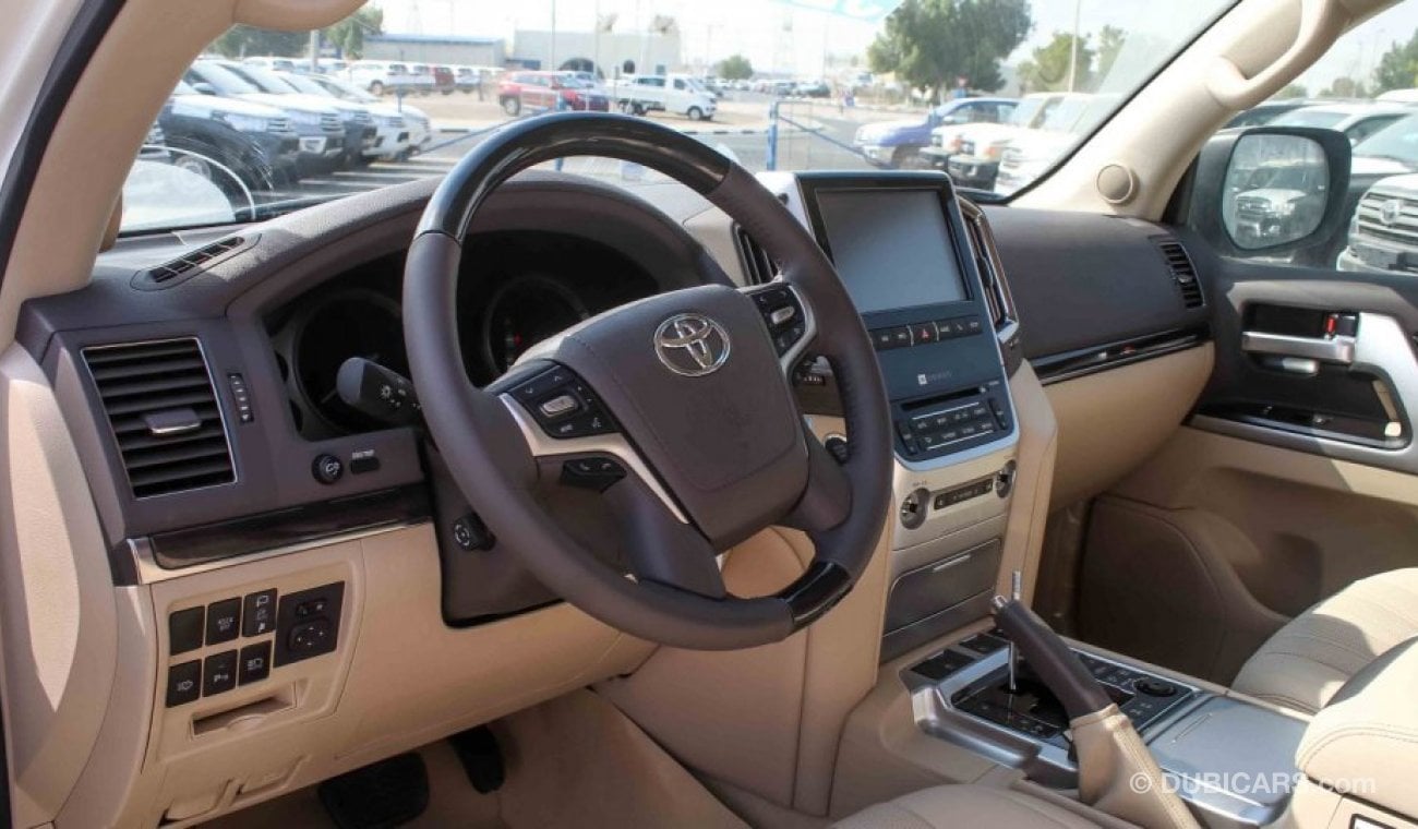 تويوتا لاند كروزر Toyota Land Cruiser VXS V8 5.7L Beige inside full option