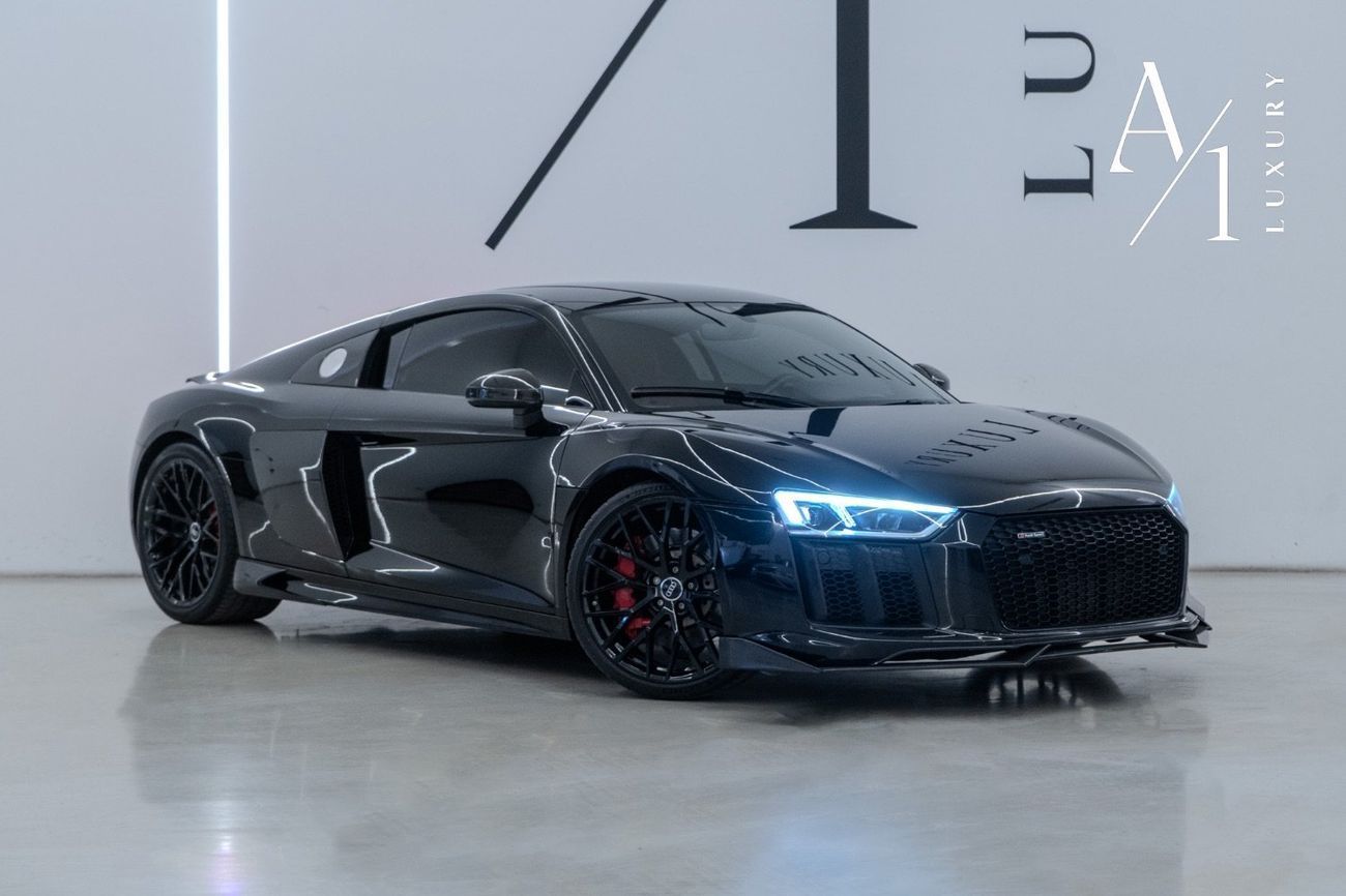 Audi R8 V10 RWD 5.2L (540 HP) 2018 Audi R8, 1 of 999, Full Service History in Al Naboodah, GCC Spec, Excelle