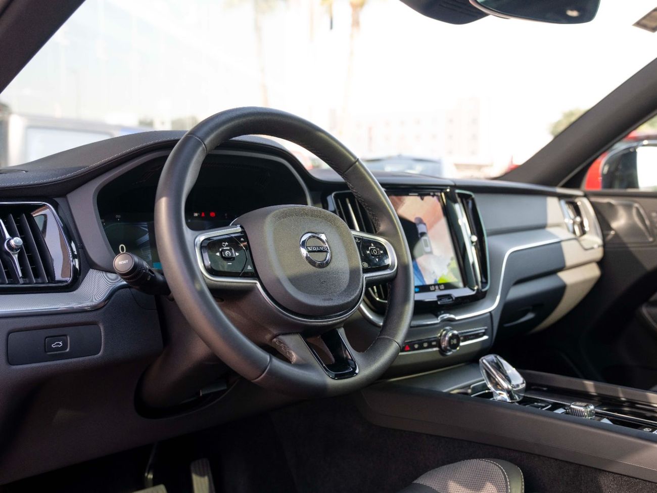 Volvo XC60 B5 ULTIMATE DARK