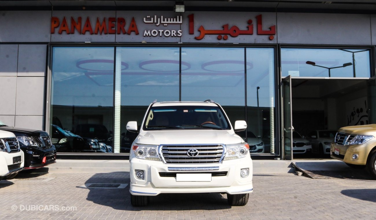 Toyota Land Cruiser GXR V8