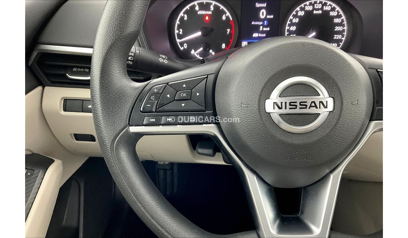 Nissan Altima S W/ Alloy Wheels