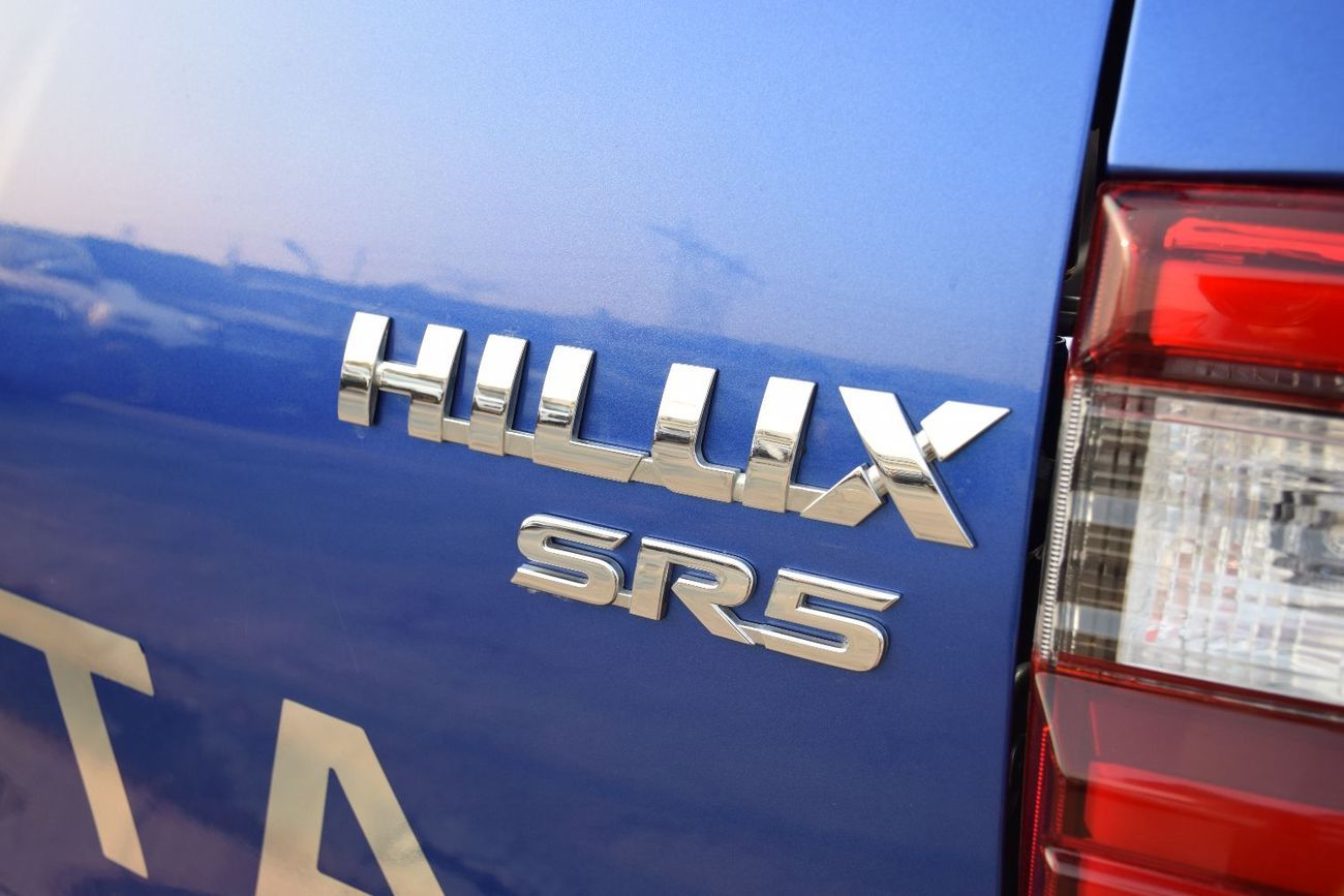 Toyota Hilux 4X4 Diesel 2.8L (Right Hand )