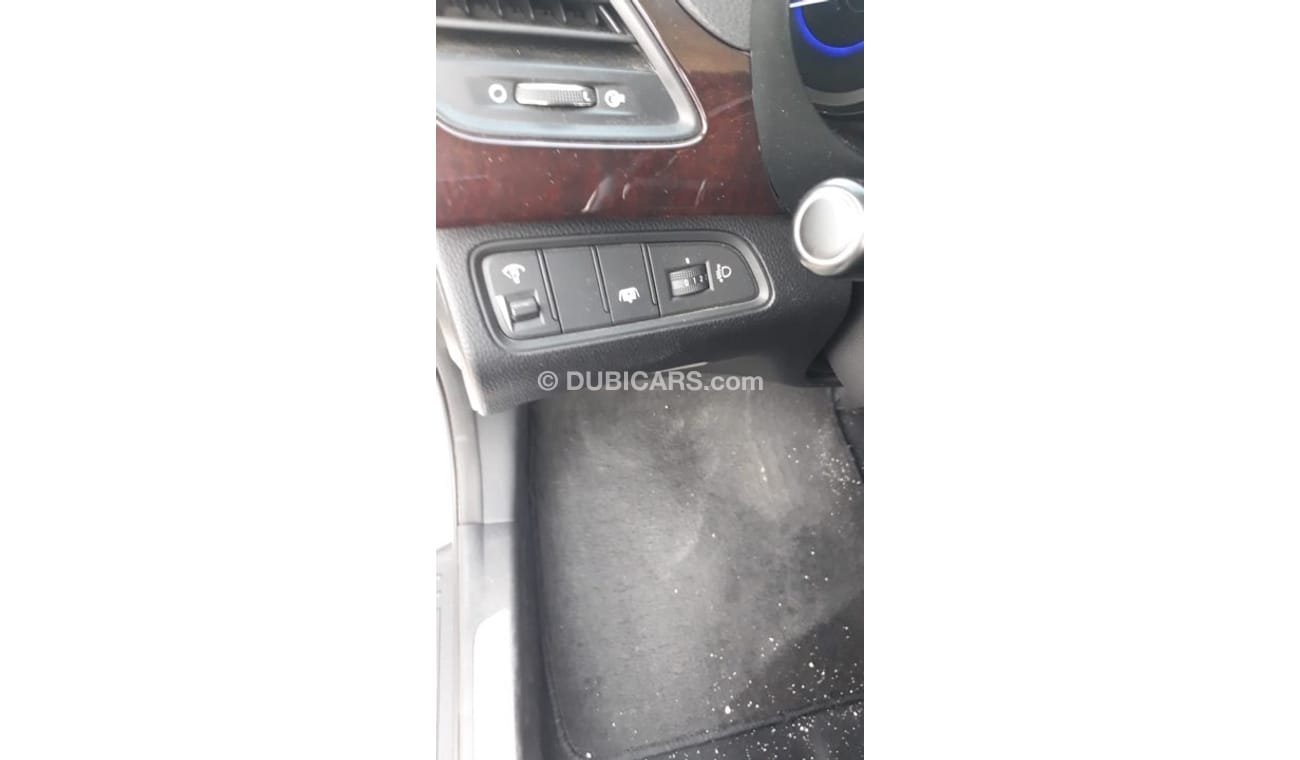 Hyundai Azera V6 3.6 L  2014 full options SPECIAL OFFER