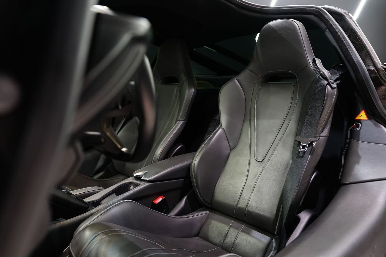 مكلارين 720S Lifting System, 360° Camera, McLaren Warranty!!