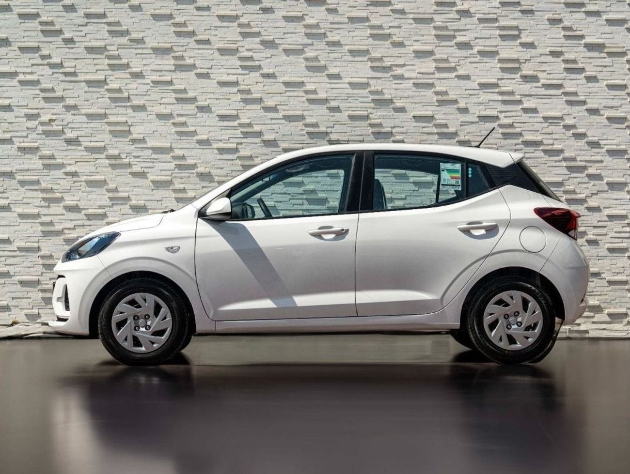 Hyundai Grand i10 AED 786 PM • 2025 BRAND NEW GRAND i10 SMART • OFFICIAL HYUNDAI WARRANTY UNTIL 5 YEARS