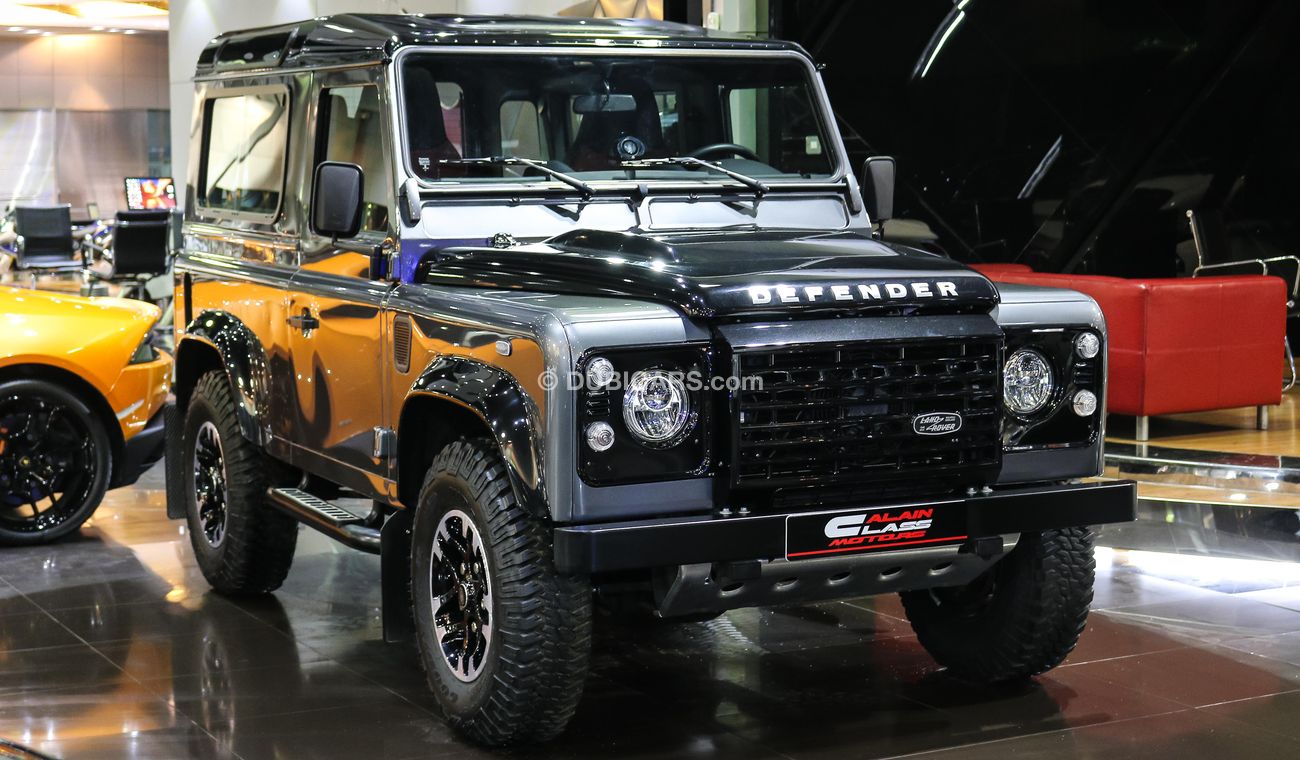 لاند روفر ديفندر