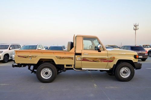 Toyota Land Cruiser Pick Up Single Cab DX 2.8L Diesel 4WD Automatic - Euro 5