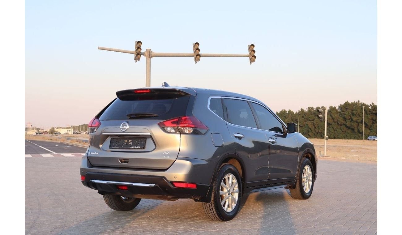 نيسان إكس تريل S 2.5L (169 HP) FWD (5 Seater)