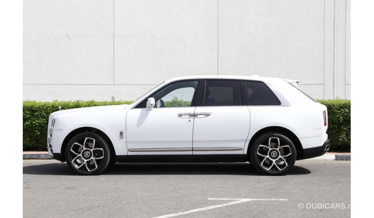 Rolls-Royce Cullinan WHITE/BLUE Local Registration + 5%