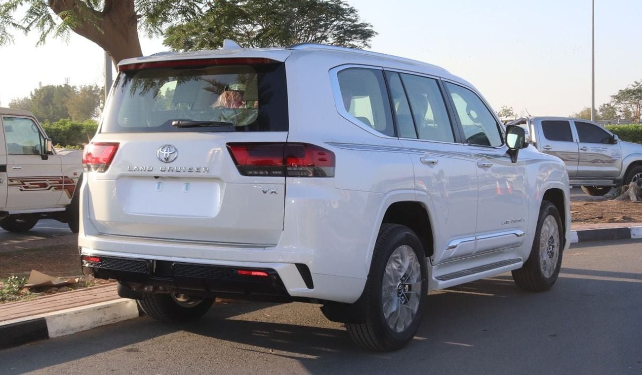 تويوتا لاند كروزر 2026 Model Toyota Land Cruiser (LC300) VX, 4.0L Petrol 4WD 6A/T