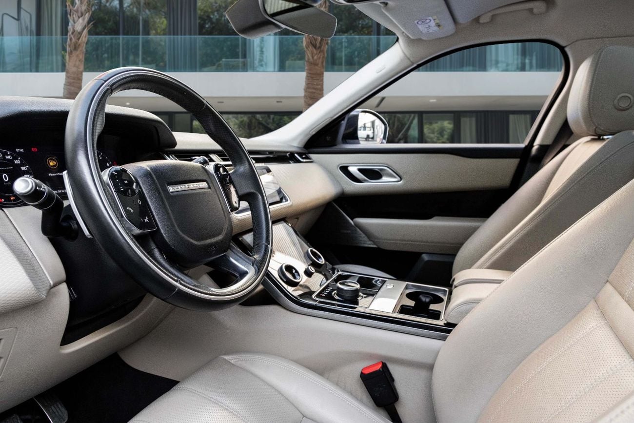 لاند روفر رينج روفر فيلار Range Rover Velar P250 R-Dynamic HSE | 2,527 P.M | 0% Downpayment | Perfect Condition!