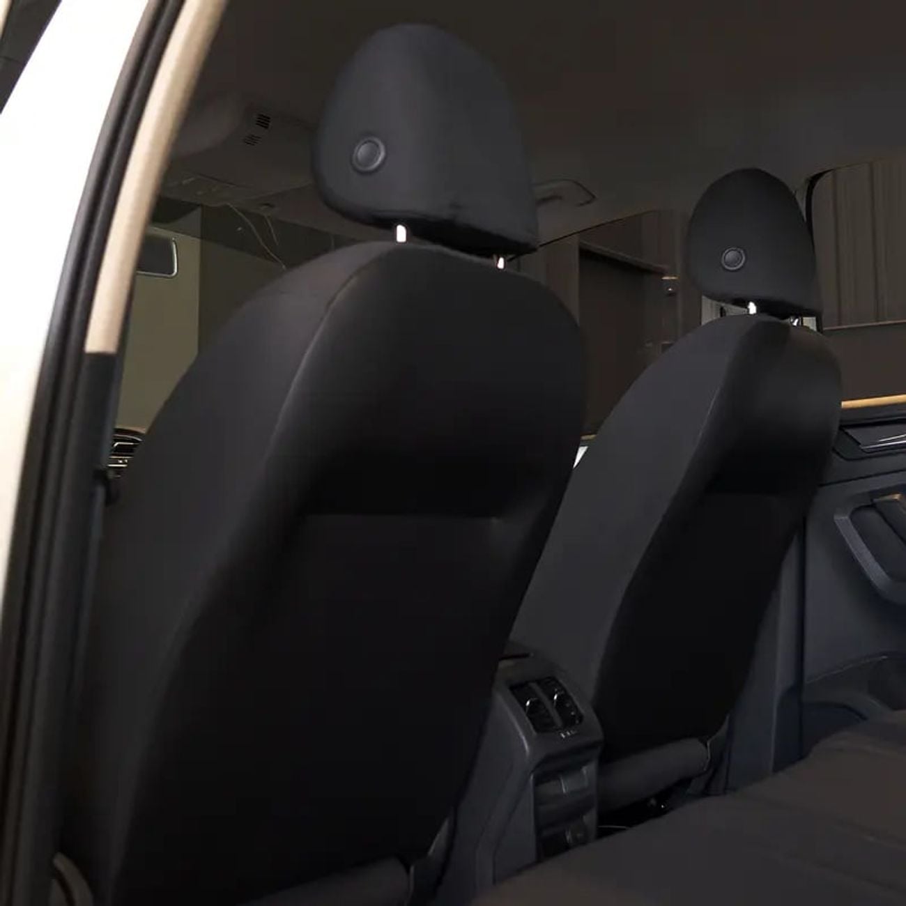 فولكس واجن تيجوان SE 2.0L 1,118 pm • 0% Downpayment • SE • 1 Year Warranty