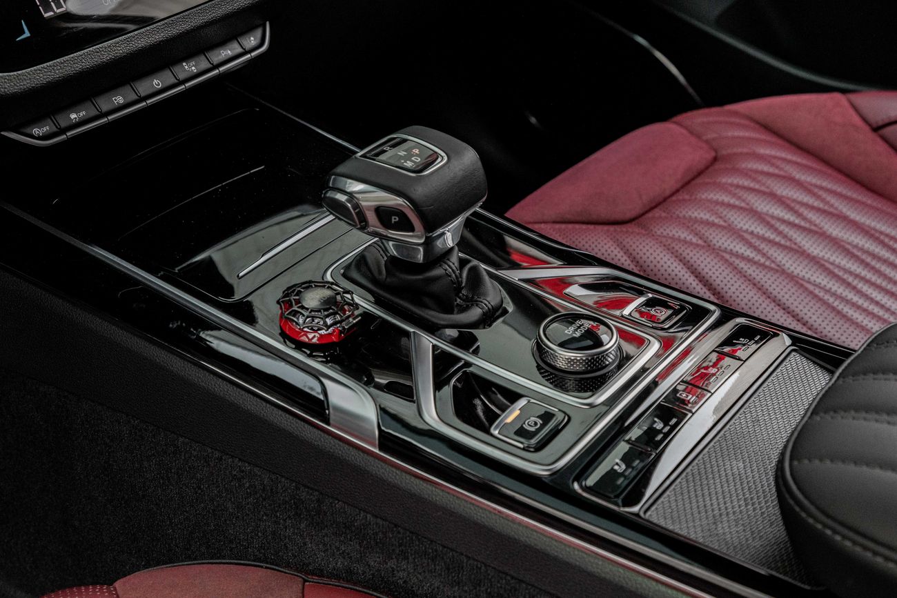 HONGQI HS5 HS5 DELUXE | 1,763 P.M | 0% Downpayment | Perfect Condition!