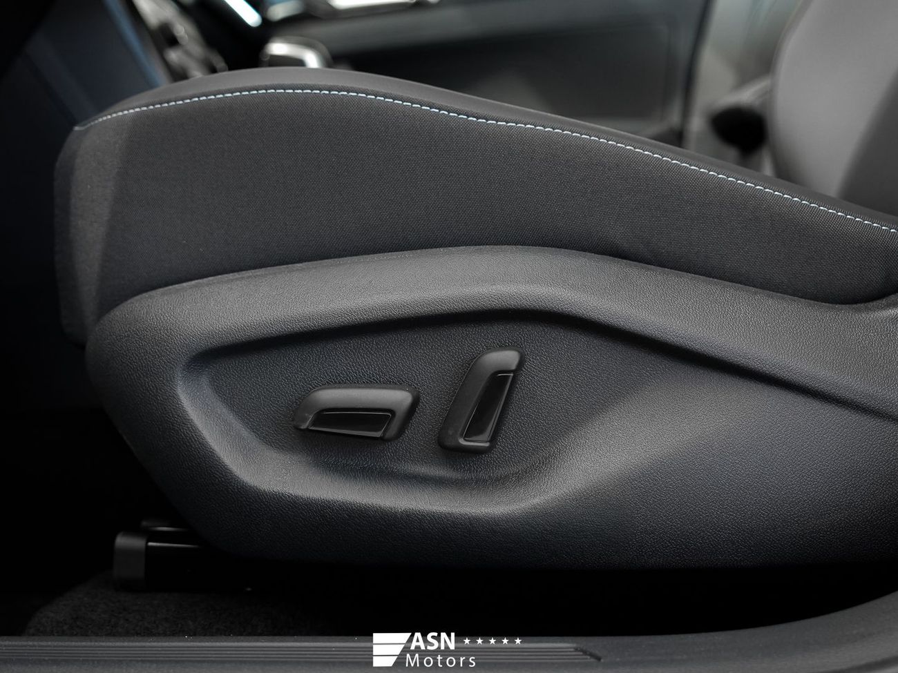 فولكس واجن ثارو XR 300 TSI 2026 (Export Price)